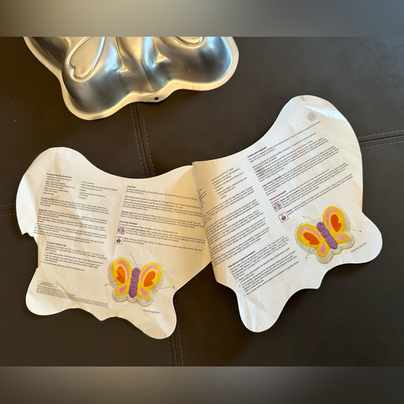 Vintage Wilton Butterfly Cake Pan Mold 2003 Insert Instruction Booklet 2105-2079 - Picture 3 of 6